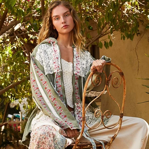 #325 New! Pol Gorgeous Lace Embro Hooded Jacket Coat - Picture 3 of 3